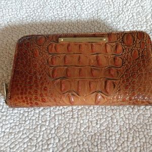 Brahmin Zip around wallet